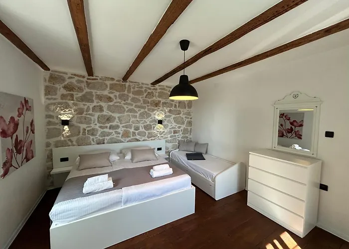 Gasthof House Pantovcak, Secluded Stone House With Heated Pool And Unique View 4*
