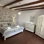House Pantovcak, Secluded Stone House With Heated Pool And Unique View 4*