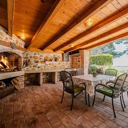 House Pantovcak, Secluded Stone House Without Other Guests,with Heated Pool And Unique View 4*